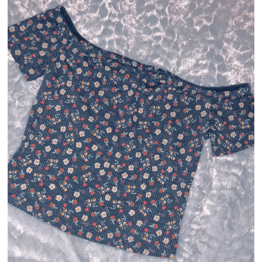 Floral Off-the-Shoulder Crop Top